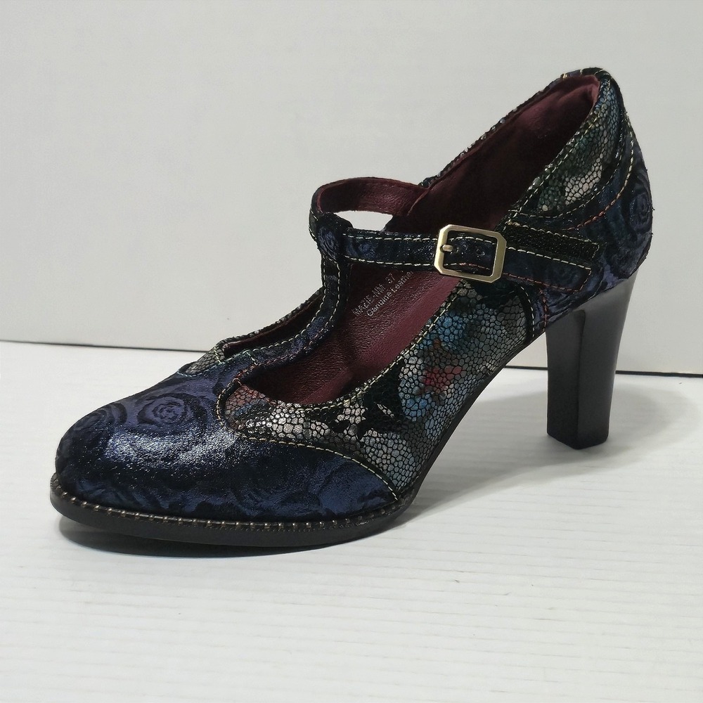L'Artiste Spring Step Mazie Black Navy Multi Floral T-Strap Pump Heels Sz 37
